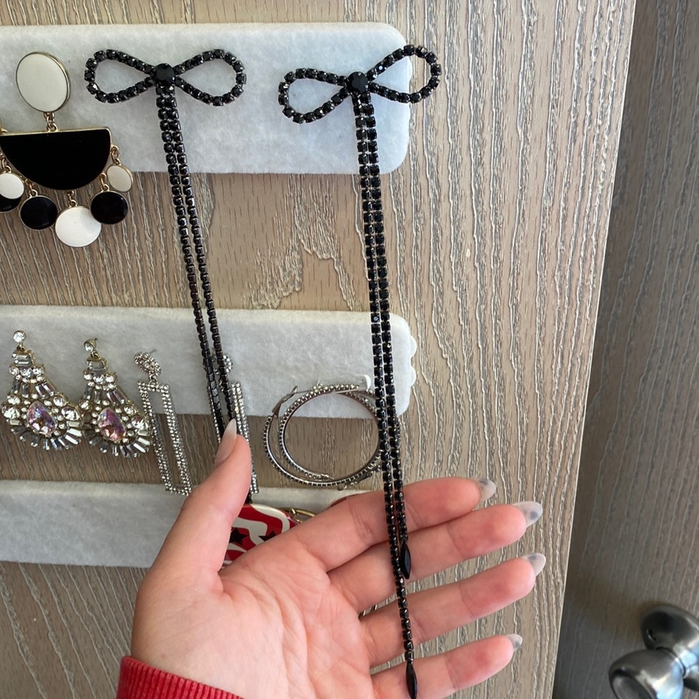Long bow earrings